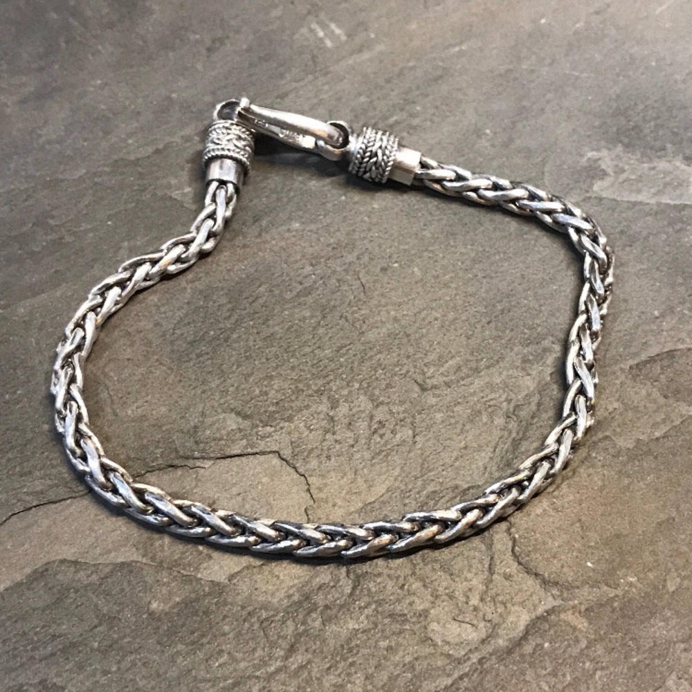 JAI Jon hardy sterling silver vintage bracelet!